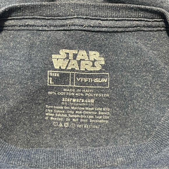 Star Wars Mens Tee Pixel Darth Vader Sz L Preowned - Picture 3 of 3